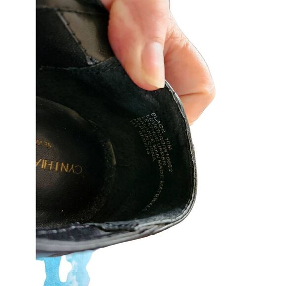 Cynthia Rowley Lovebird Womens US 10M Black Leather Ankle Booties Heeled Shoes. - Picture 5 of 6